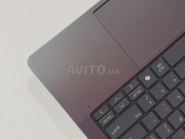 HP ZBook Ultra OLED AMD 9 Max 128GB Ram VRam 32