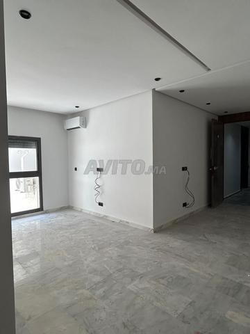 Studio vide à louer 46 m² à Casablanca Roches Noires