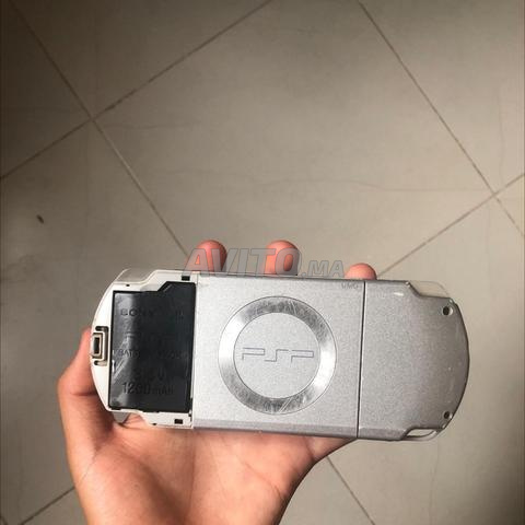 Sony PSP propre sans chargeur - 2