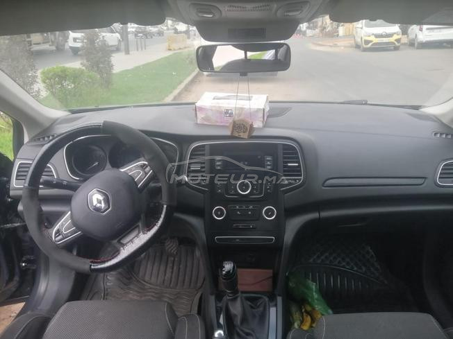 mélange 4 voiture très bonne 