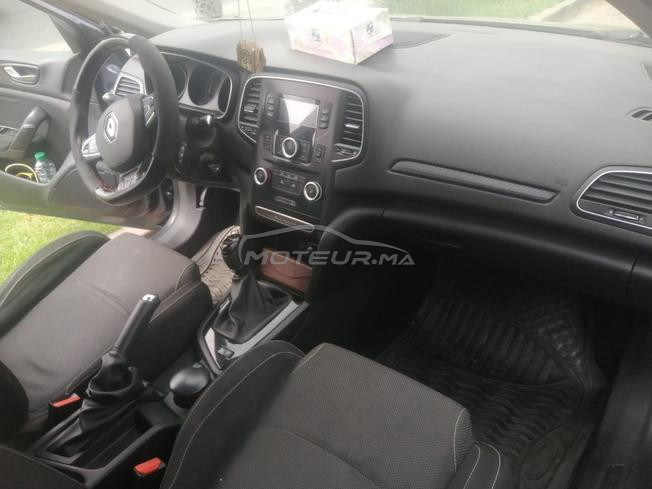 mélange 4 voiture très bonne 