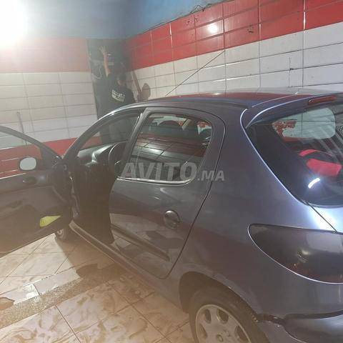 بيجو 206 بنزين يدوية 2007 بالدار البيضاء - 2