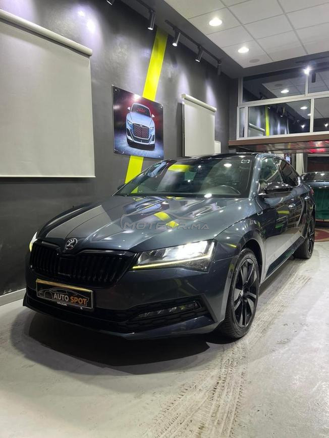 skoda superb spotline parfaite etat