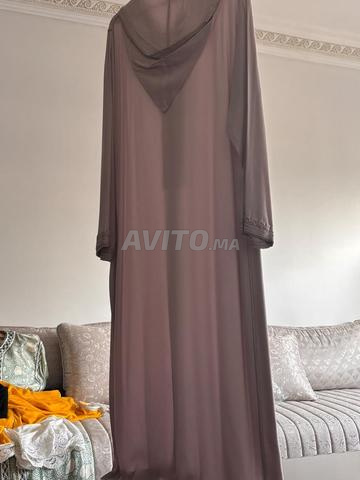 Djellaba mauve poudré en crêpe georgette - 2