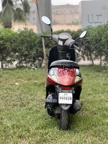 Moto modèle 2022 disponible à Aït Melloul - 2
