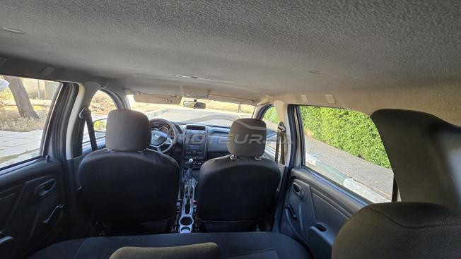 duster à vendre