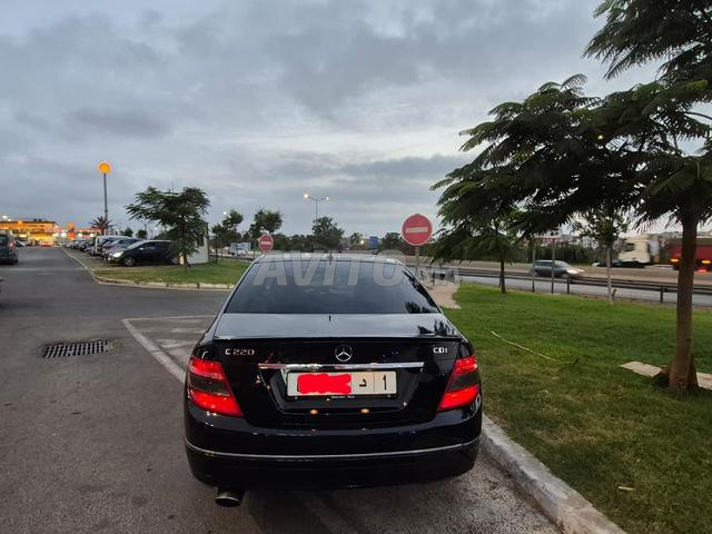 Mercedes-Benz 220 Diesel Automatique 2010 - 2