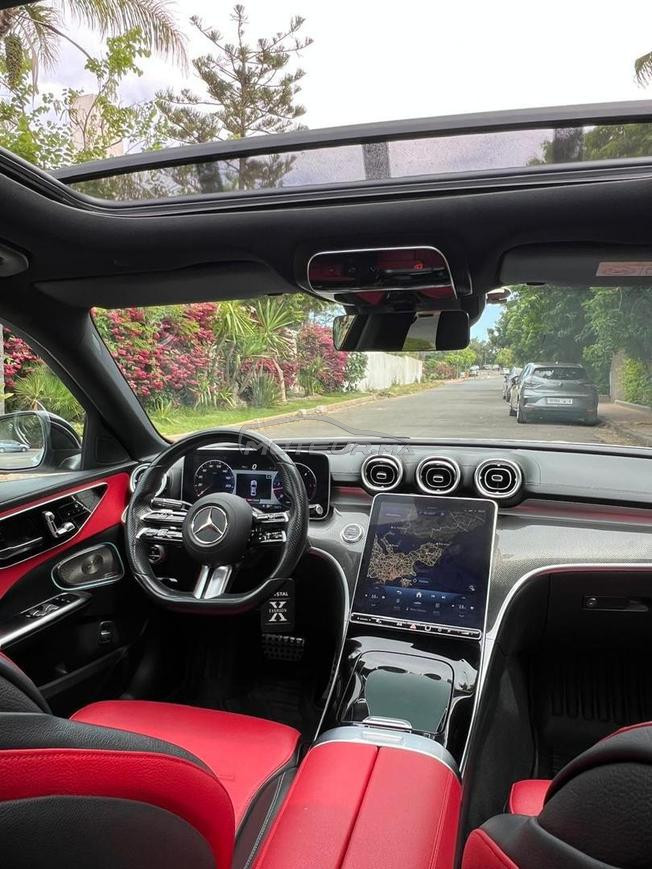 Je vends une mercedes class C pack Amg line plus