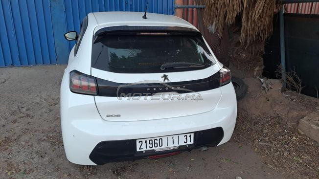 Peugeut 208