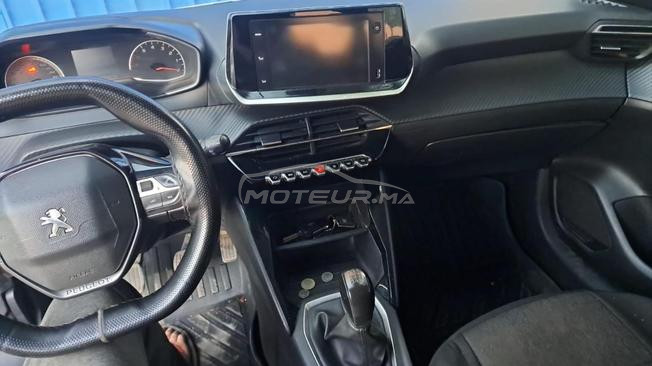 Peugeut 208
