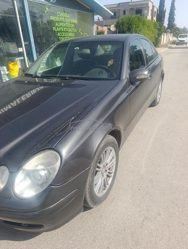 Mercedes Benz classe e 200 