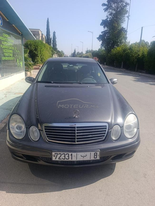 Mercedes Benz classe e 200 