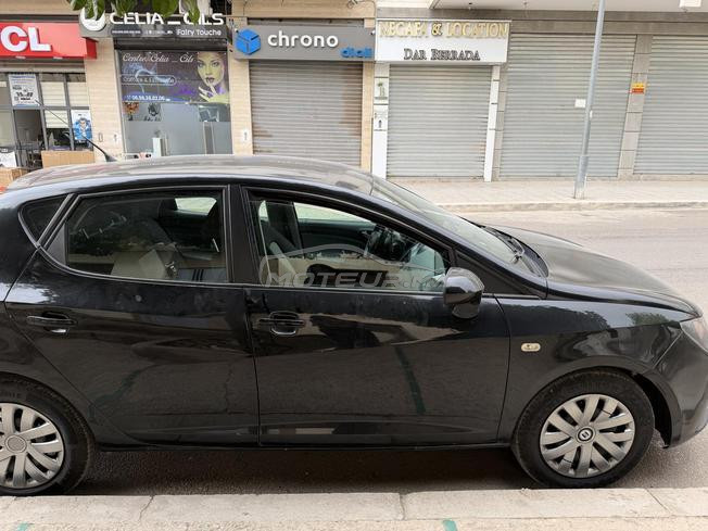 je me vente ma voiture seat Ibiza très bon état…..