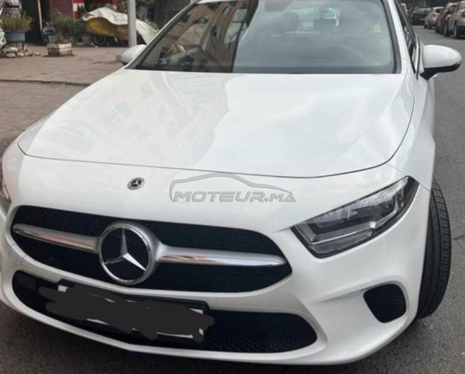 belle mercedes A180 en très bonne état  