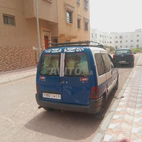 Voiture Peugeot Partner modèle 2007 - 2