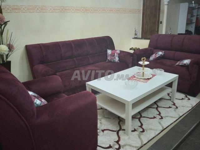 Salons fauteuils, tables, tapis