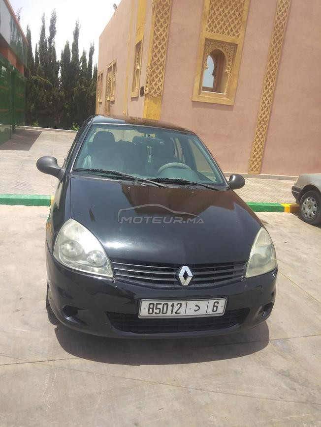 Renault Clio Compus Essence Manuelle 2012 à Agadir