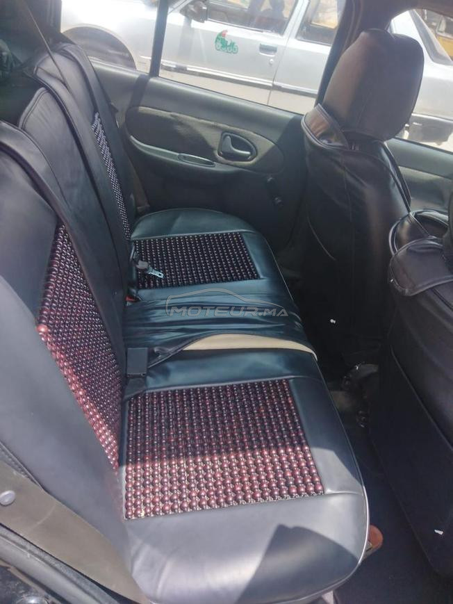 Renault Clio Compus Essence Manuelle 2012 à Agadir