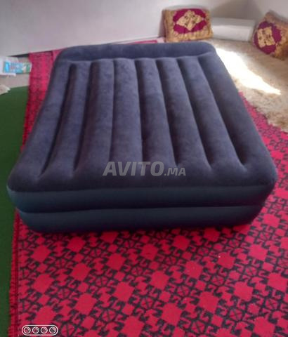 Matelas pneumatique avec pompe électrique - 2