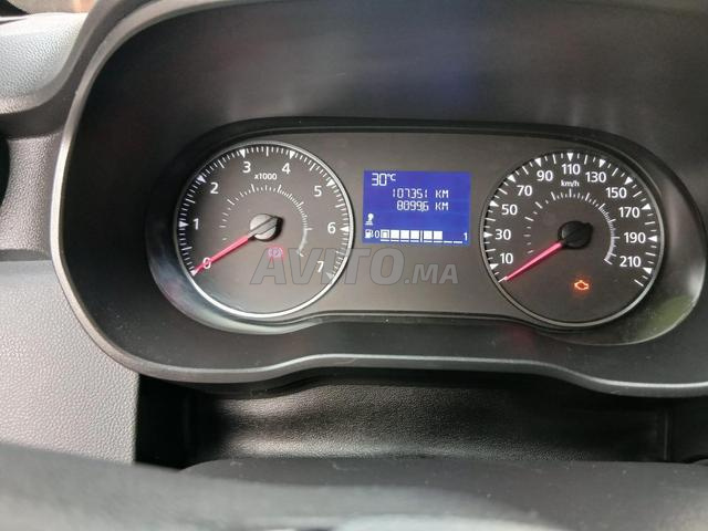 داسيا دوستر ديزل يدوية 2022 في الرباط