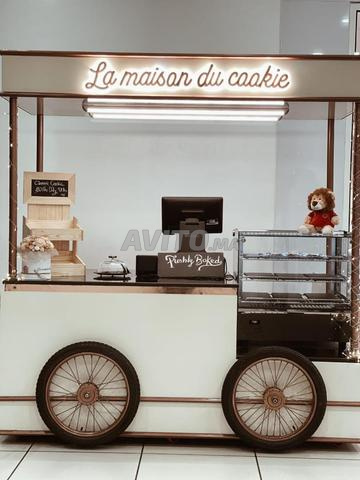 Stand comptoir en marbre avec vitrine chauffante - 2