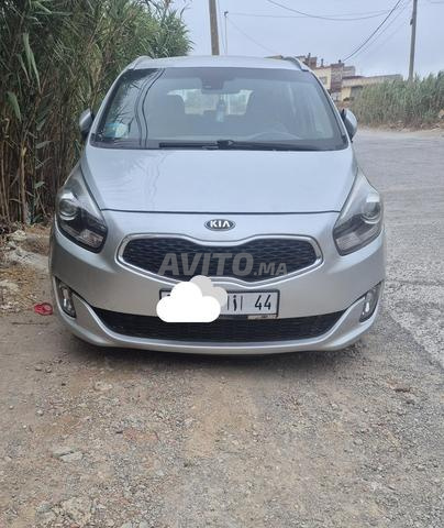 Kia Carens - 2