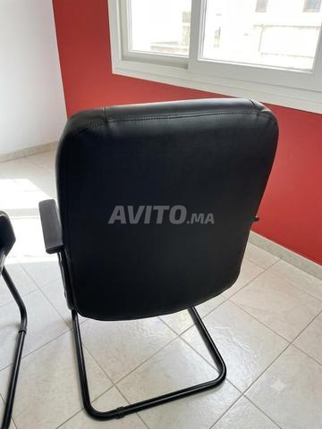 Chaise visiteur de bureau en simili cuir noir - 2