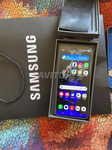 Samsung Galaxy S25 FE - 2