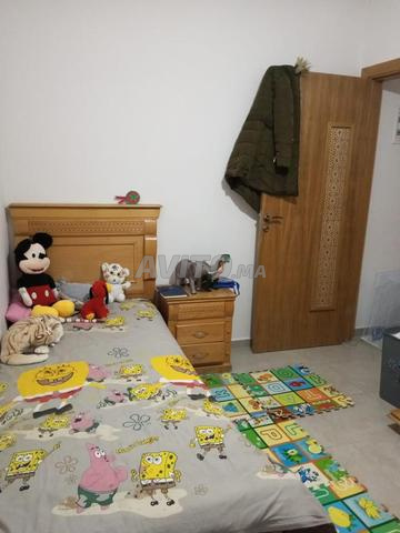 Chambre à coucher avec placard et matelas - 2