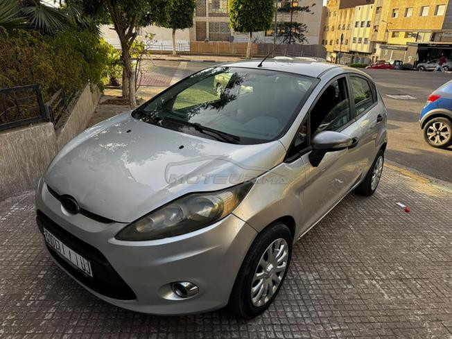 ford fiesta très très bonne état 