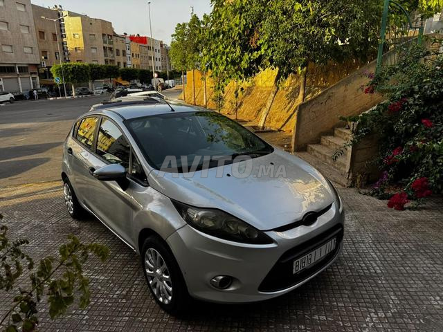 Ford Fiesta très très bon état - 2