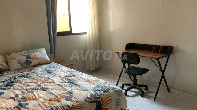 Chambre meublée de 20 m² pour fille - 2