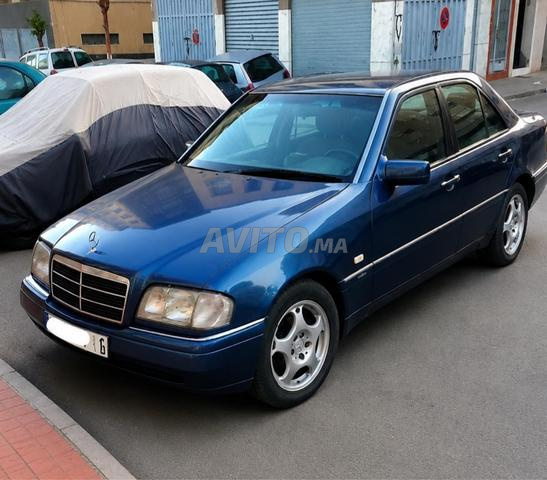 Mercedes Benz 220