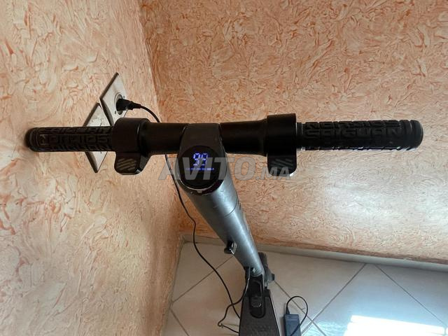 Trottinette Ninebot Segway 25 km/h - 2