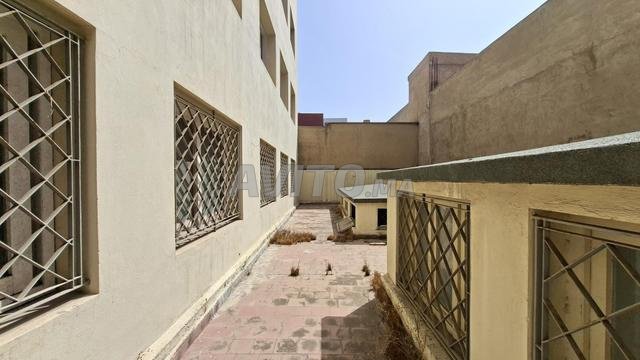 مصنع/مكاتب 2900 متر مربع شيفشاوني/موريتانيا