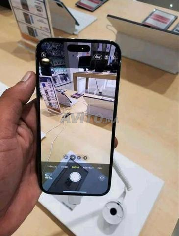 iPhone 15 Pro Max copie 1ère qualité - 2