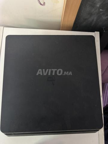 PS4 bon état 1To manette - 2
