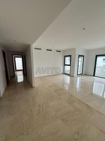 Sublime Appartement vide CFC