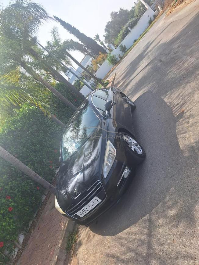 je met ma voiture Peugeot en vente
