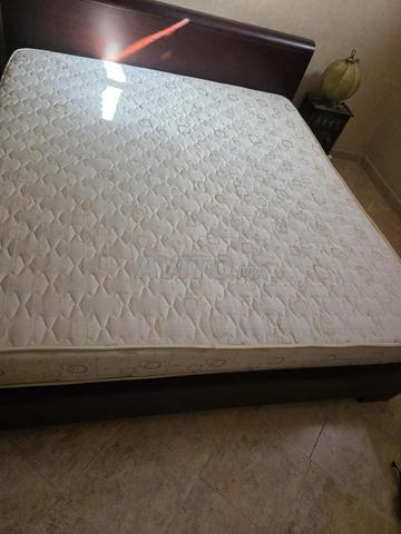 Grand lit 2 places et matelas 2 places - 2