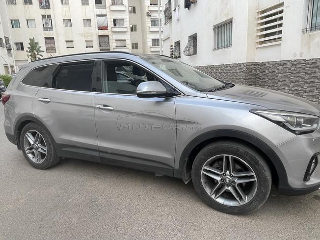    HYUNDAI GRAND SANTA FE
