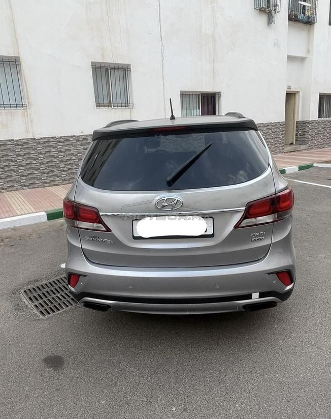    HYUNDAI GRAND SANTA FE