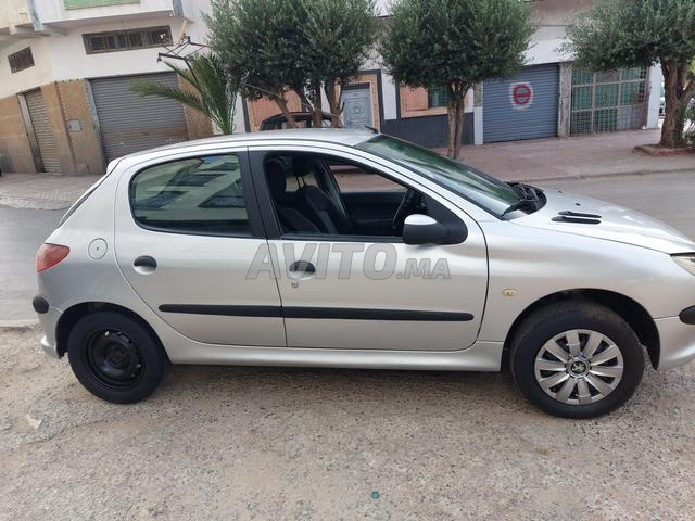 Peugeot 206 Essence 6ch moteur injection - 2
