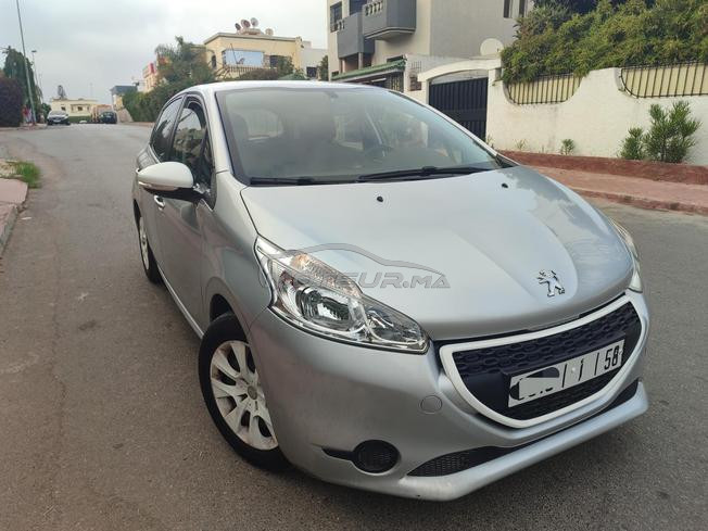 Peugeot 208 essence 