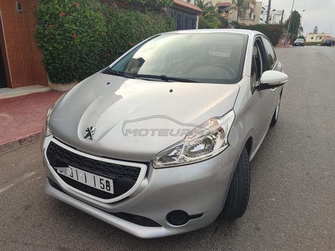 Peugeot 208 essence 