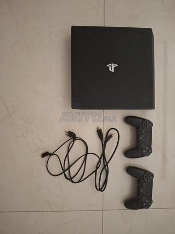 PS4 Pro en ligne avec jeux (FC 24, NBA 2K 23)