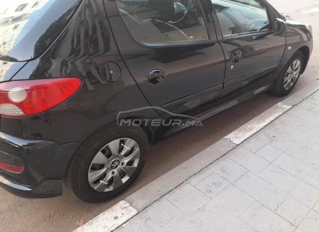 Peugeot 206 Essence Manuelle 2011 à Casablanca