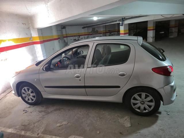 Peugeot 206 Plus modèle 2012 - 2