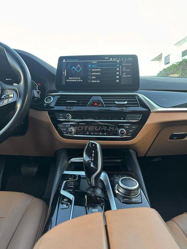 BMW 530e électrique essence 