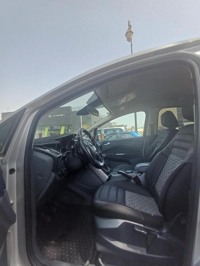 Ford C Max Diesel TITANIUM 2015 à Temara